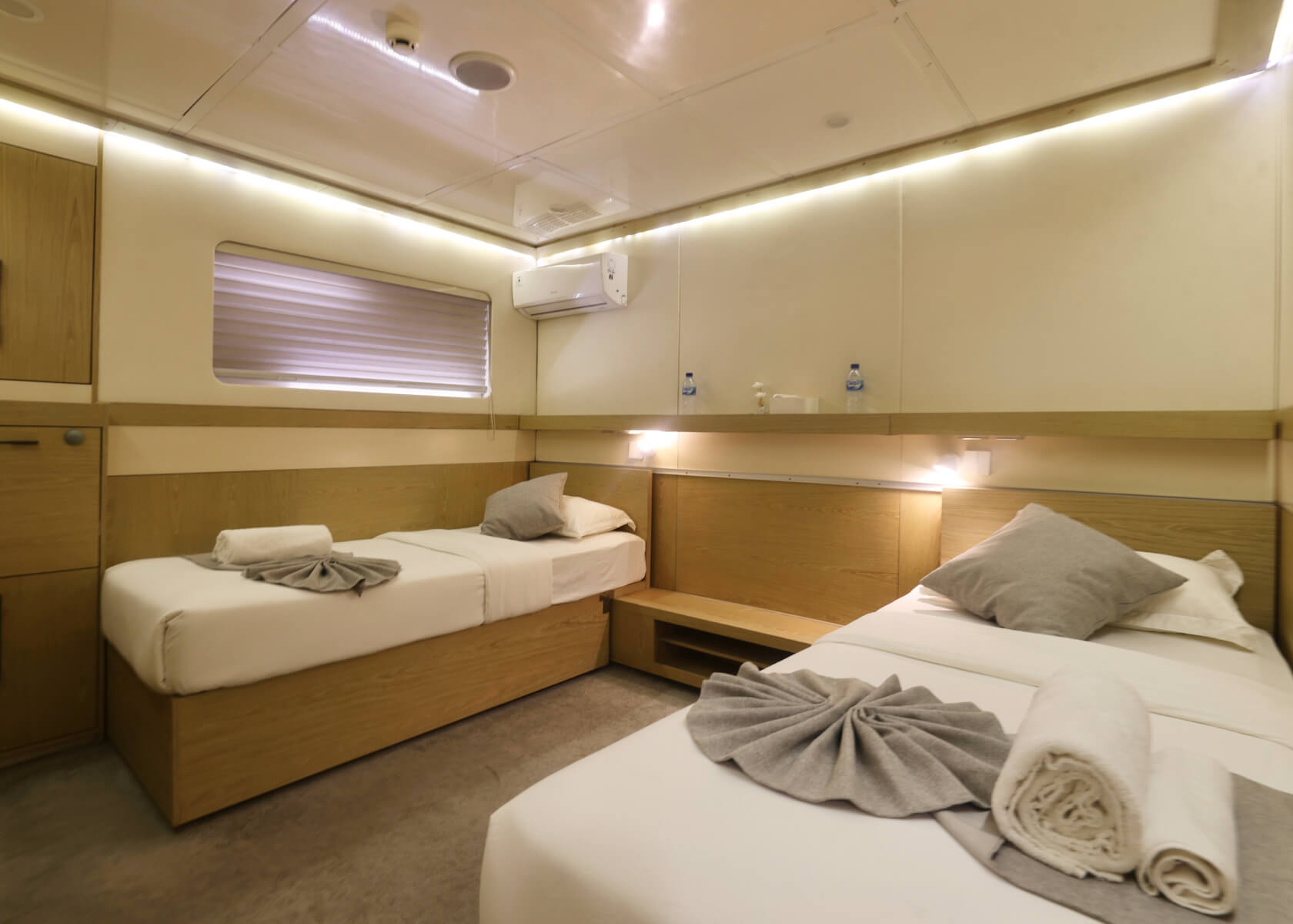 Twin Master Cabin